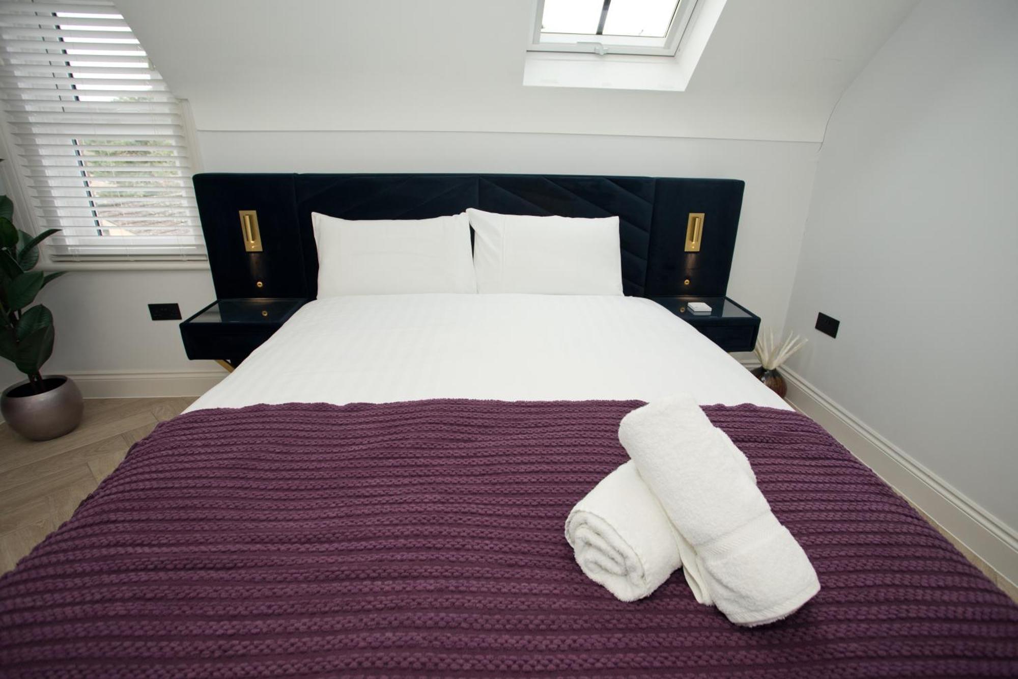 Ultra Stylish Apt Set In An Affluent Location Poole Exteriör bild