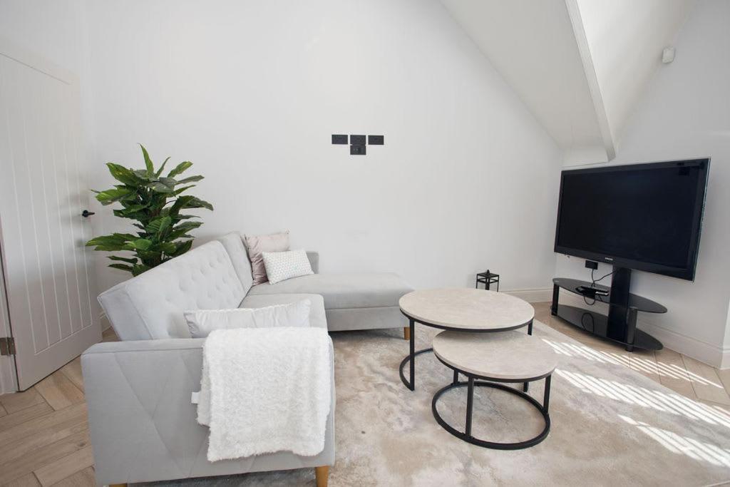 Ultra Stylish Apt Set In An Affluent Location Poole Exteriör bild